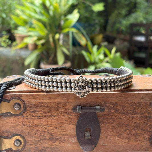 ठुशी – Thushi