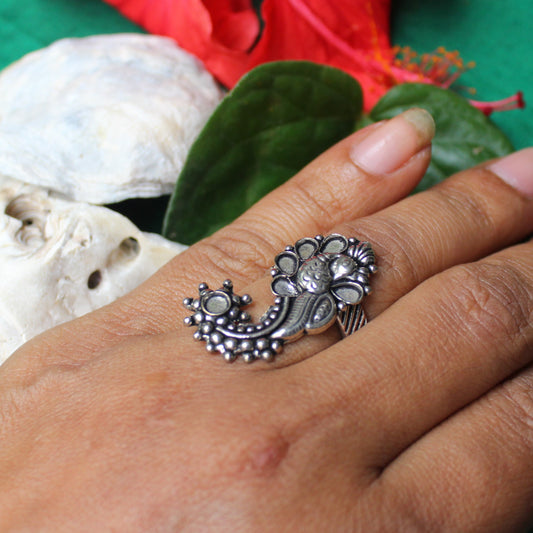 मोराची अंगठी - Finger Ring (Peacock) Plain