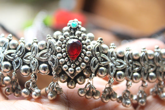 बेलपानटिक– Belpantik With Pendant