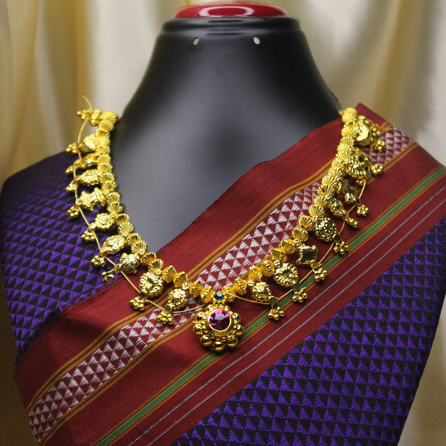 कोल्हापुरी साज -(Ekta Kolhapuri Saaj (10 Paan))