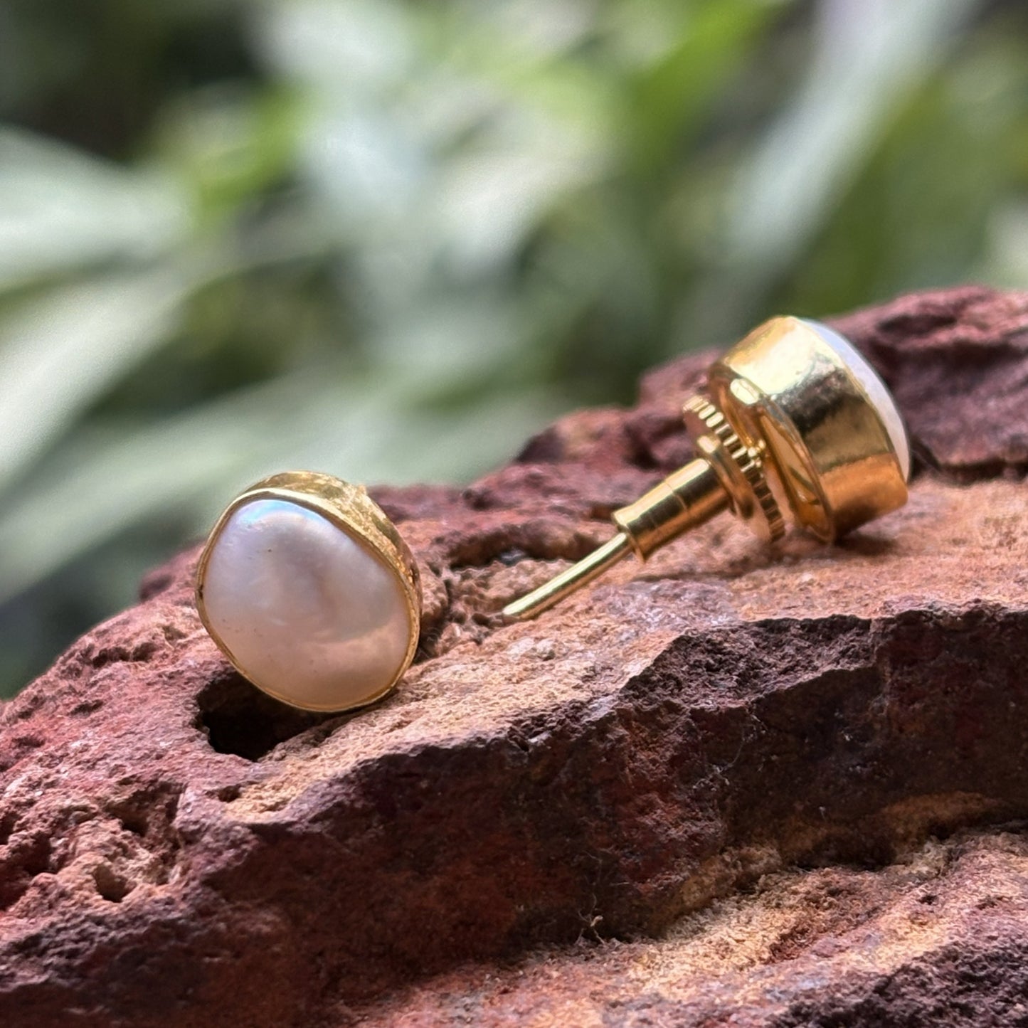 Cultured Pearl - एक मोती कुडी