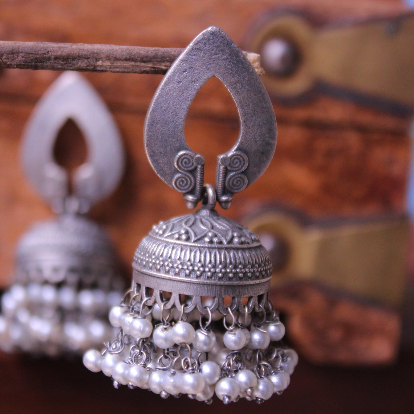 पर्णझुमका झुमके - Parn Zumke