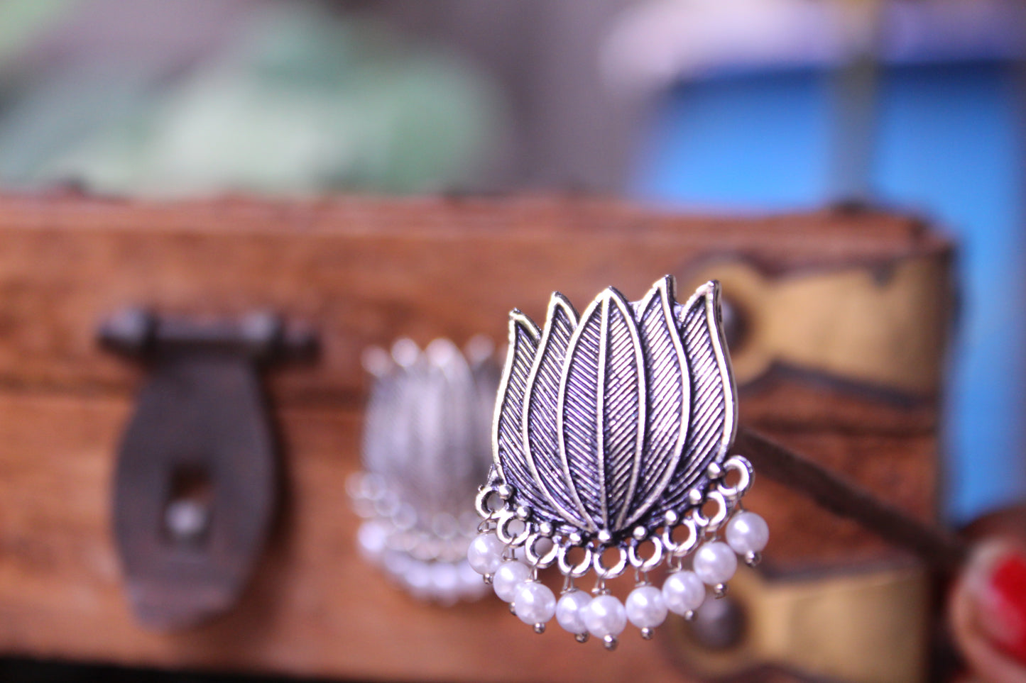 कमळ कानातले - Kamal Kanatle