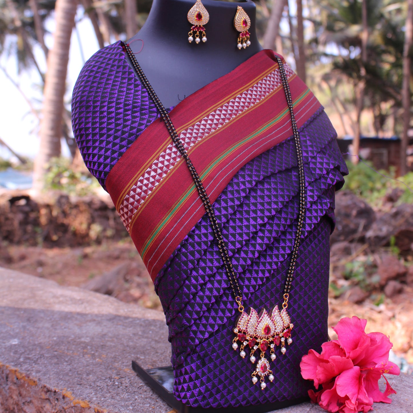 कमळ मंगळसूत्र - Kamal Mangalsutra