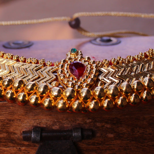 स्वर्णिका वज्रटीक - Swarnika Vajrateek with Pendant