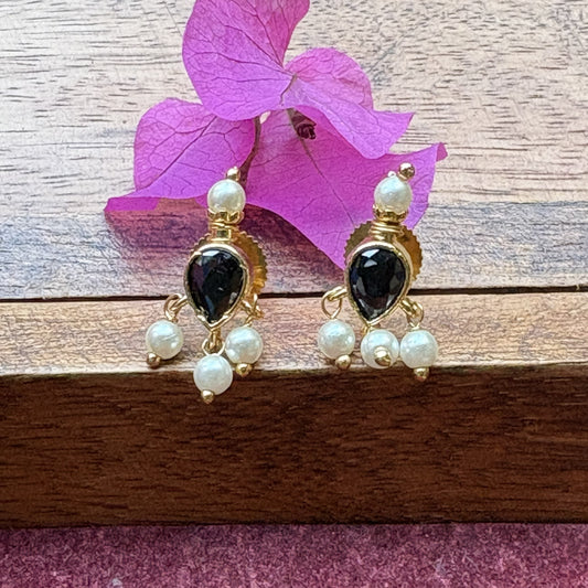 तन्मणी मंगळसूत्र - Tanmani Mangalsutra (Black)