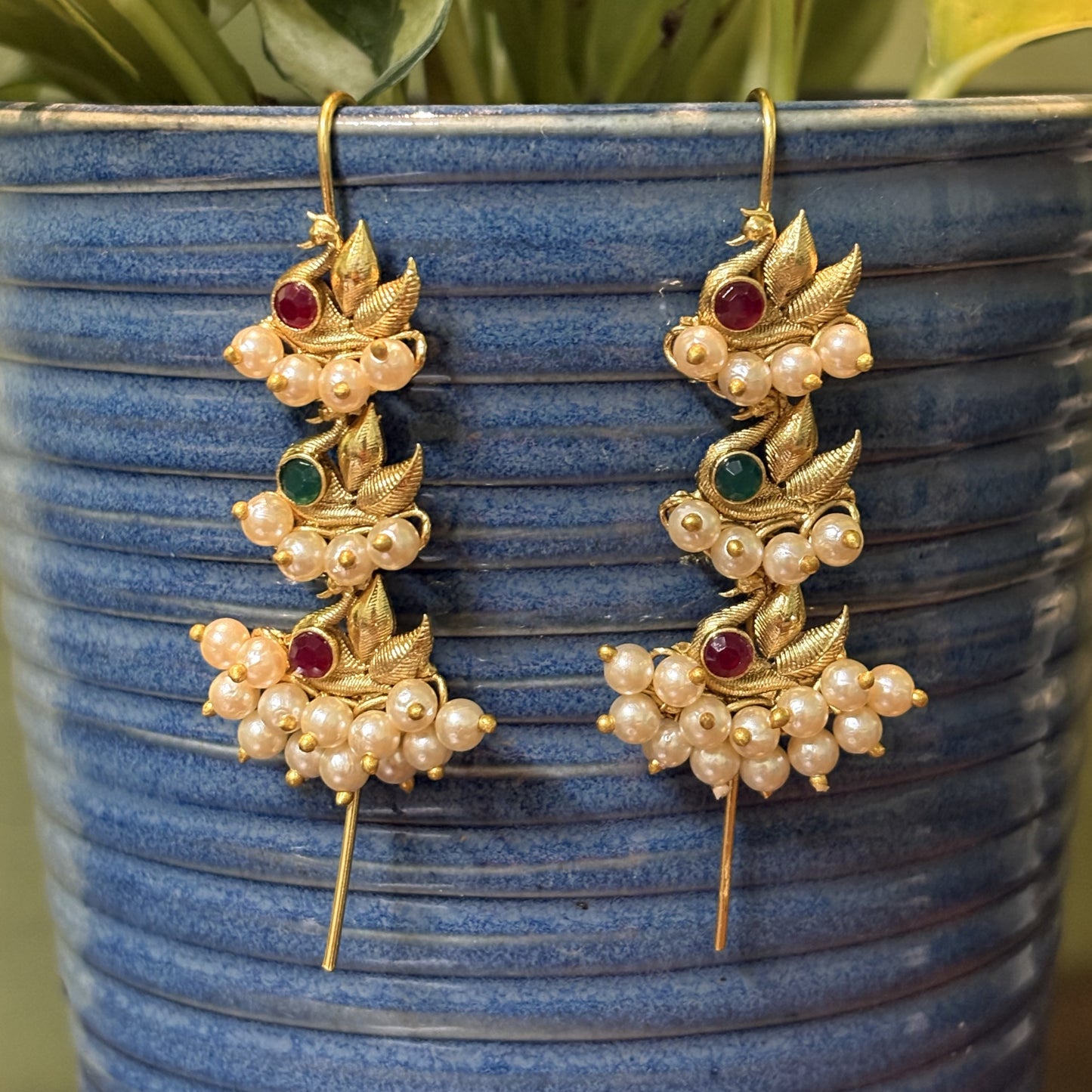 मयूरपंख बुगडी - Morpankh Clip-on Ear Cuff