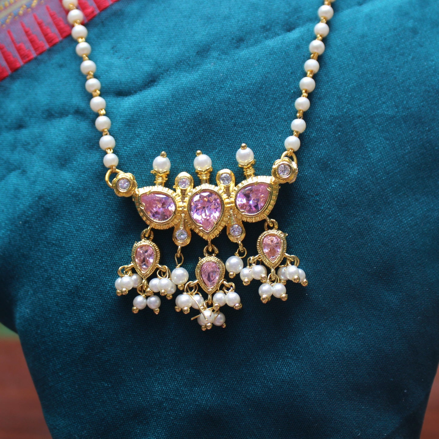 गुलाबी-श्वेतरत्न तन्मणी - Gulabi -Shwetratna Tanmani (3 Stones)