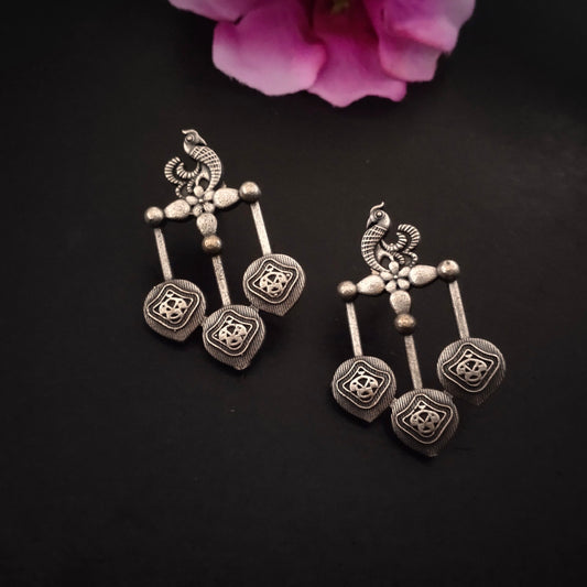 मोरविका कानातले - Morvika Kanatle