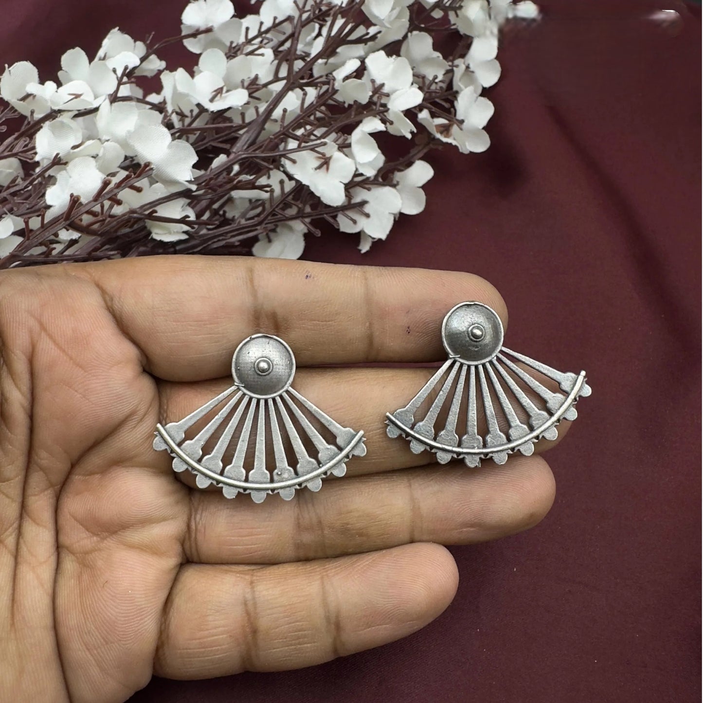पंखा कानातले - Fan-Styled Kanatle