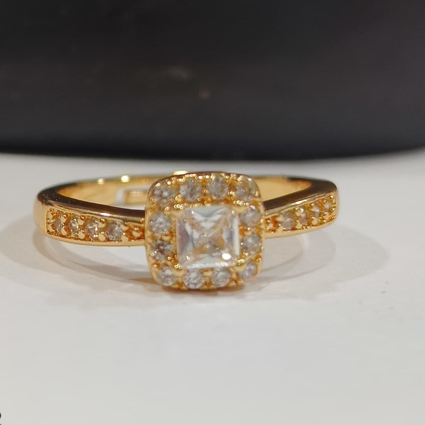 अंगठी - Rose Gold Finger Ring