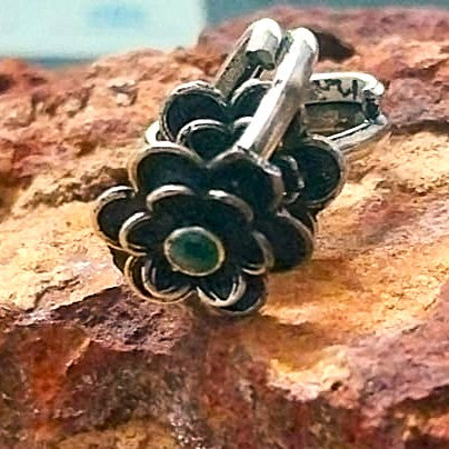 फूल - Phool Green Stone Toe Ring