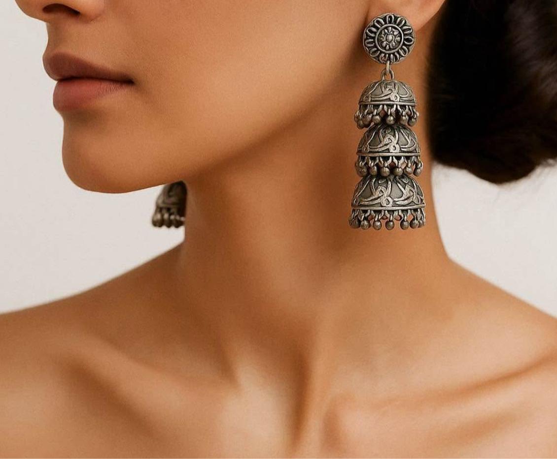 पुष्पलता झुमके - Pushpalata Zumke