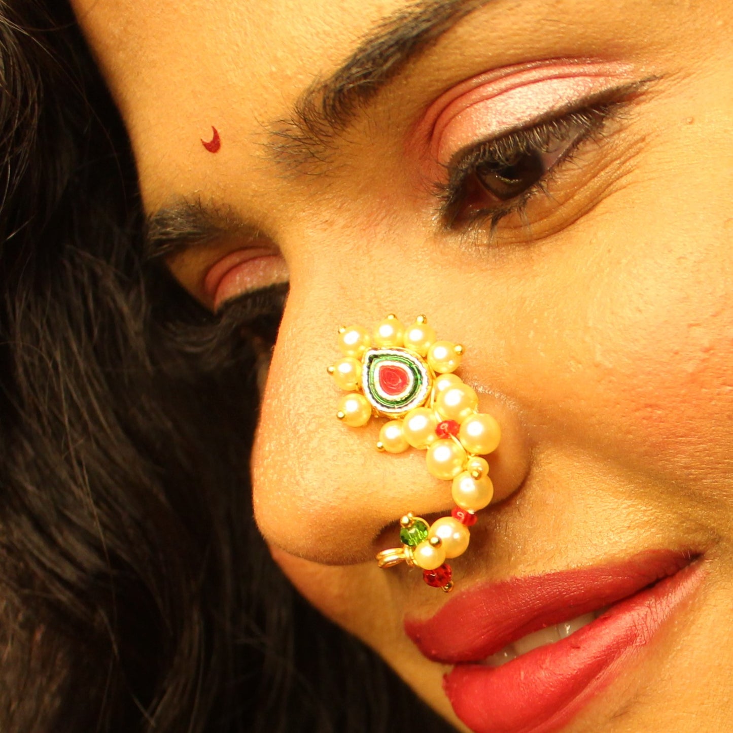 मोत्याची कुंदन ब्राम्हणी नथ ( Motyachi Kundan Brahmani Nath)