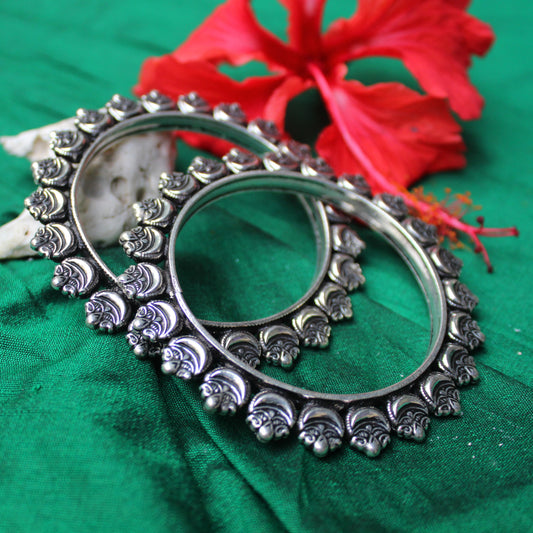 चंद्रकोर तोडे (Chandrakor Tode)