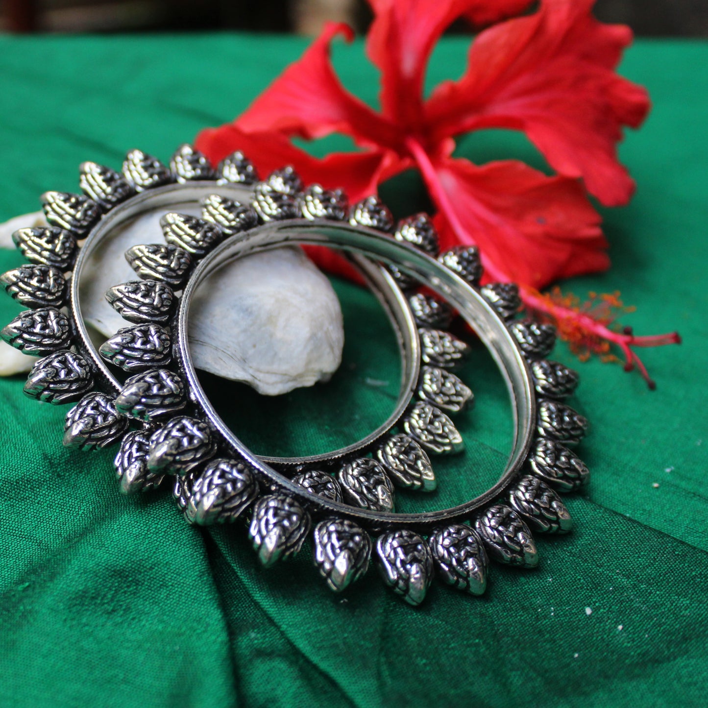 लक्ष्मी तोडे (Laxmi Tode)