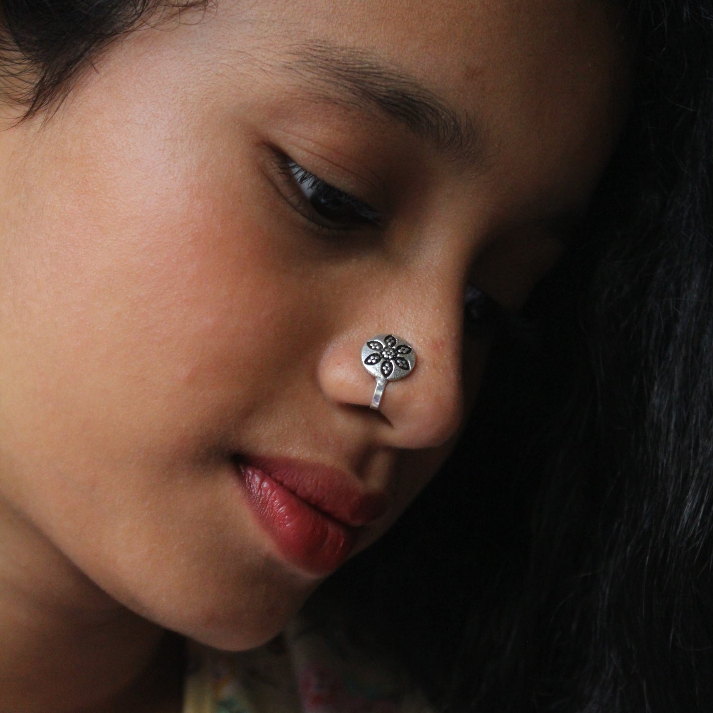 नाक पिन ( Nose Pins)