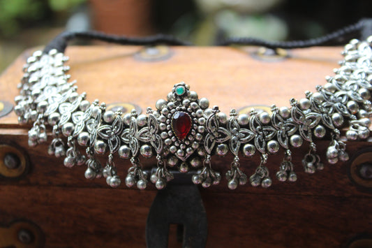 बेलपानटिक– Belpantik With Pendant