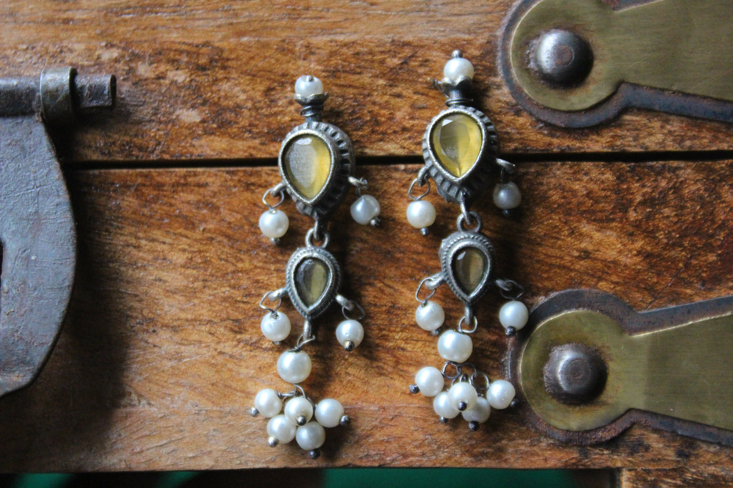 पुष्कराज तन्मणी - Yellow Tanmani (7 Stones)