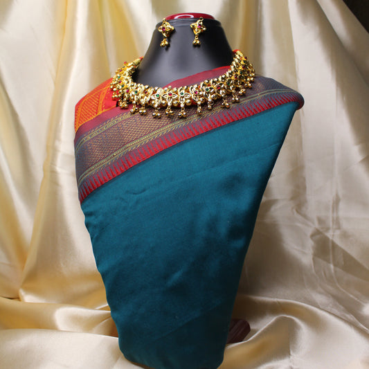 बेलपानटिक– Belpantik with earings