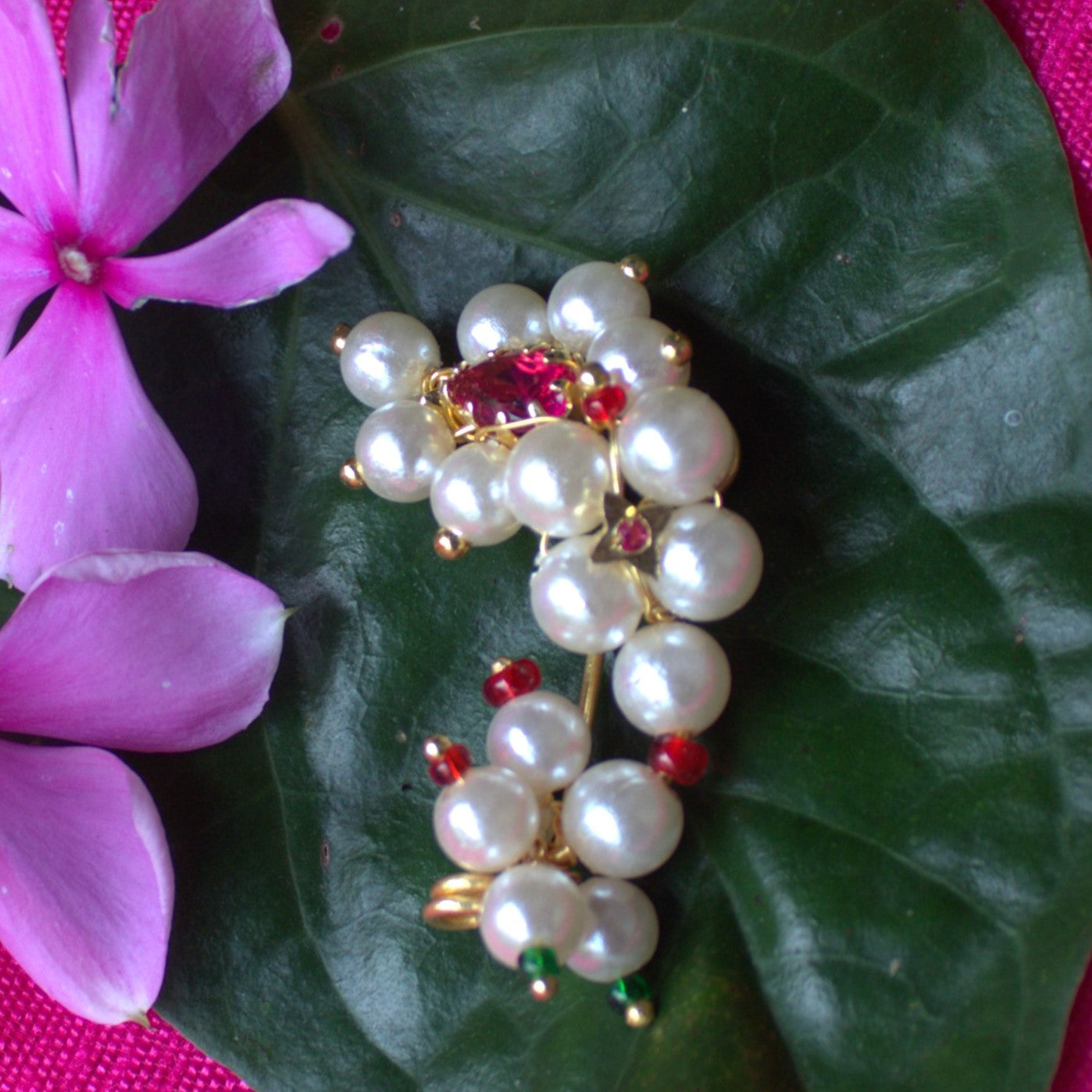 मोत्याची ब्राम्हणी नथ ( Motyachi Brahmani Nath)