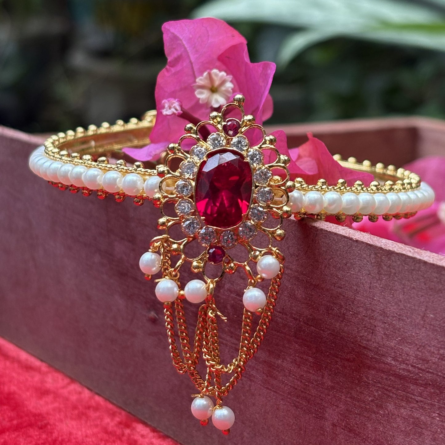 मोती एकदणी बाजूबंद - Moti Ekdani Bajubandh