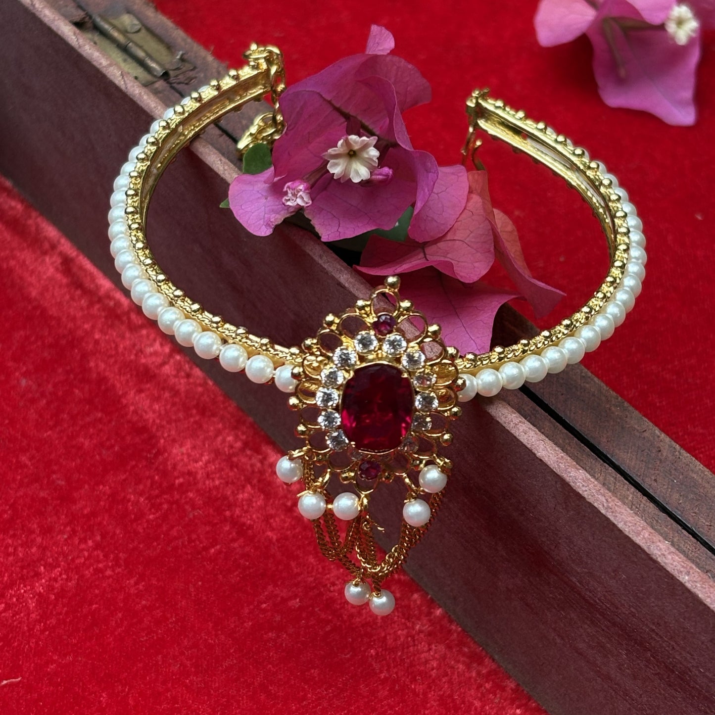 मोती एकदणी बाजूबंद - Moti Ekdani Bajubandh