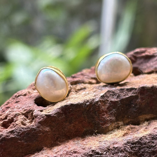 Cultured Pearl - एक मोती कुडी