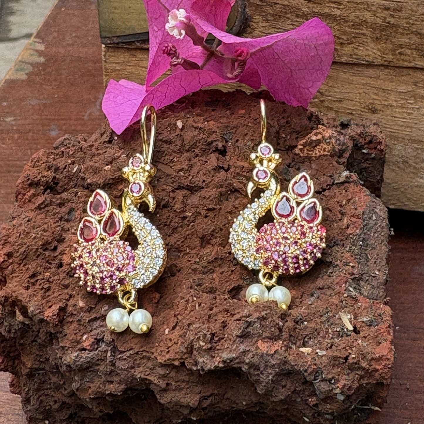 चापाची बुगडी - Mayura Bugadi