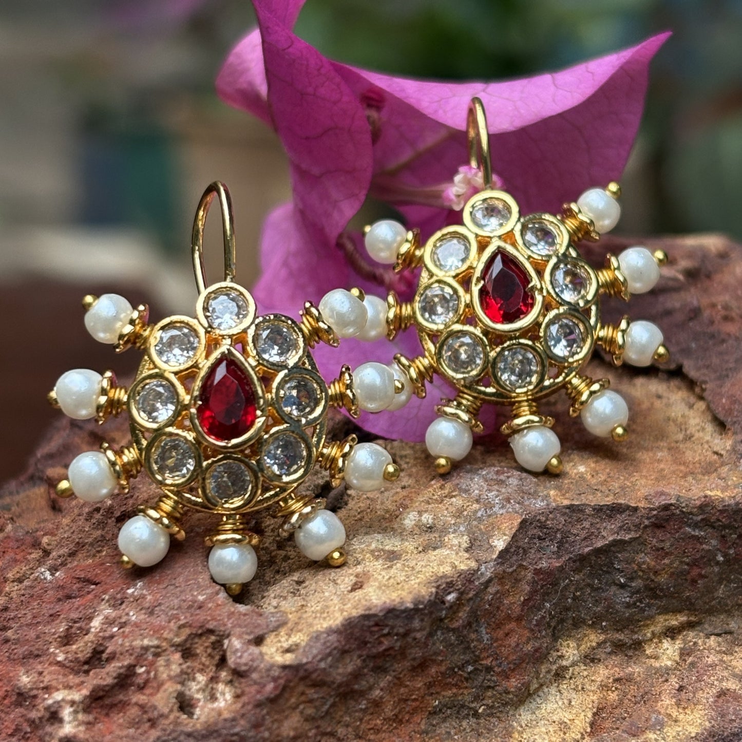 चापाची बुगडी - Chandrakor Bugadi