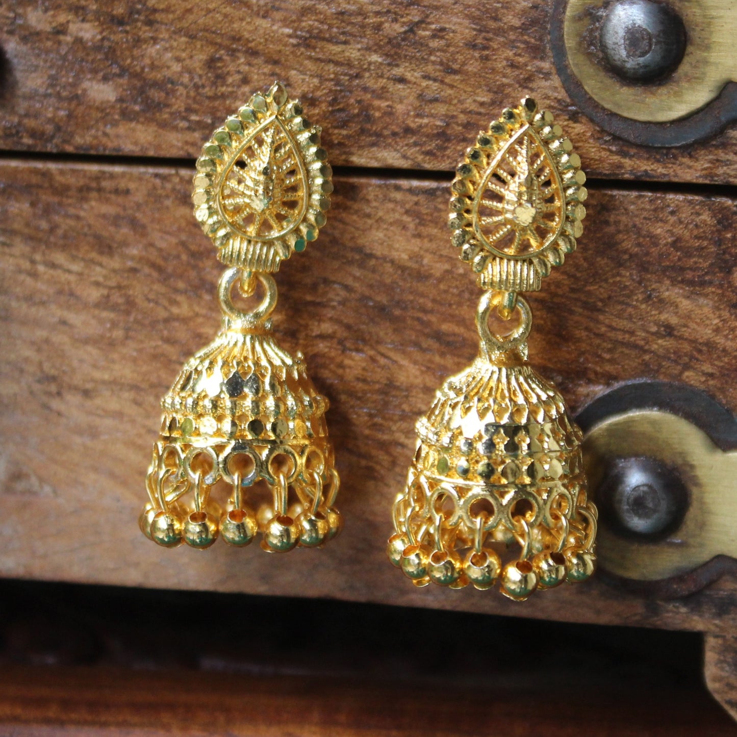 सोनेरी झुमके - Soneri  Zumke (Medium Size)