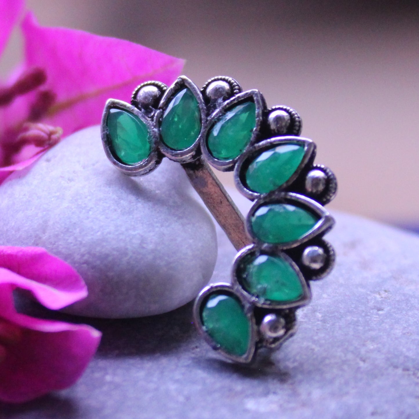 बाणू - Banu Style Nose Pin