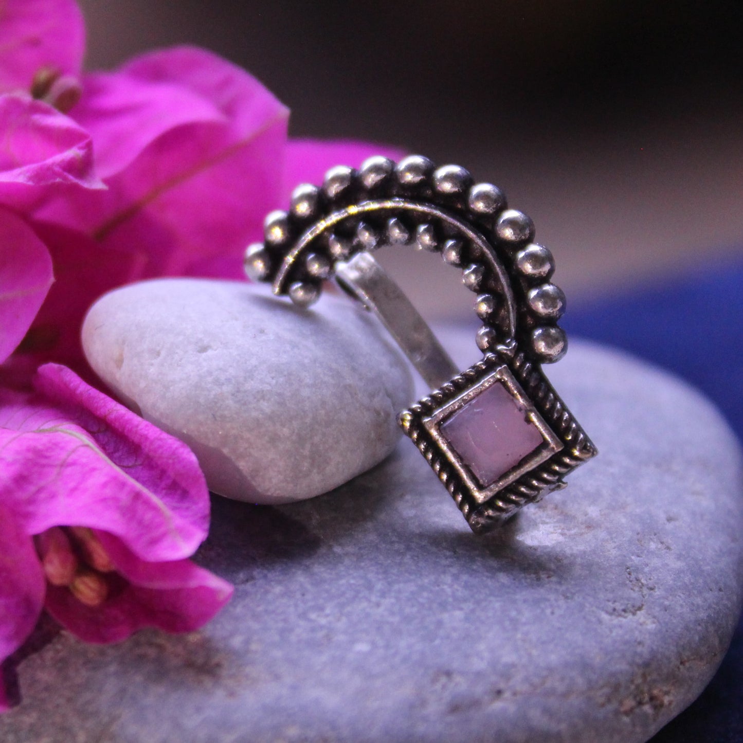 बाणू - Banu Style Nose Pin