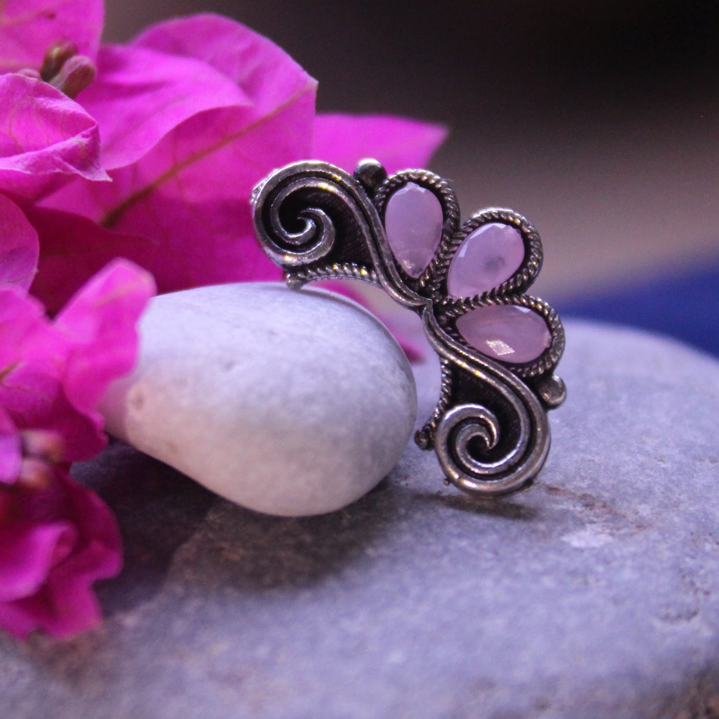बाणू - Banu Style Nose Pin