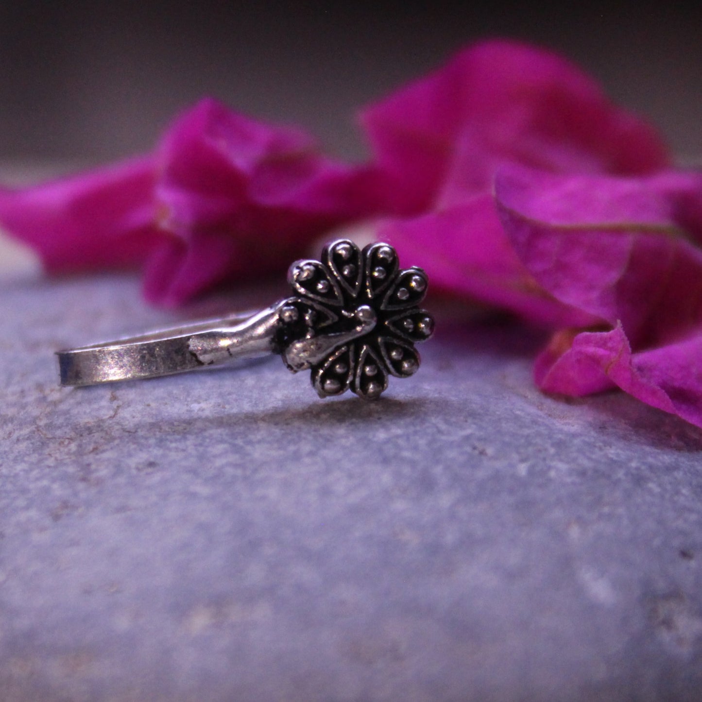 नाक पिन ( Nose Pins)