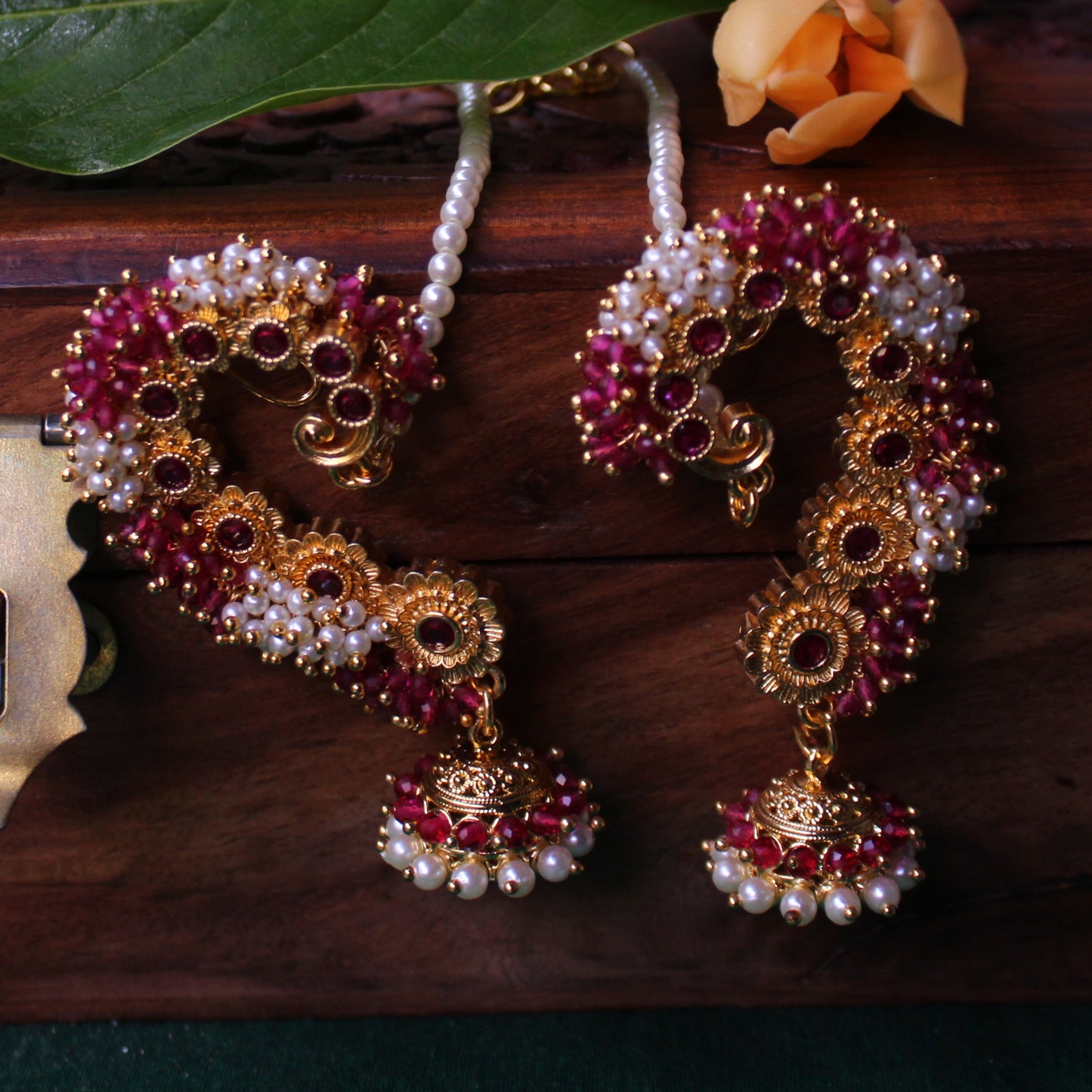 कर्णमंजिरी कान - KarnaManjiri Kaan (Handcrafted)