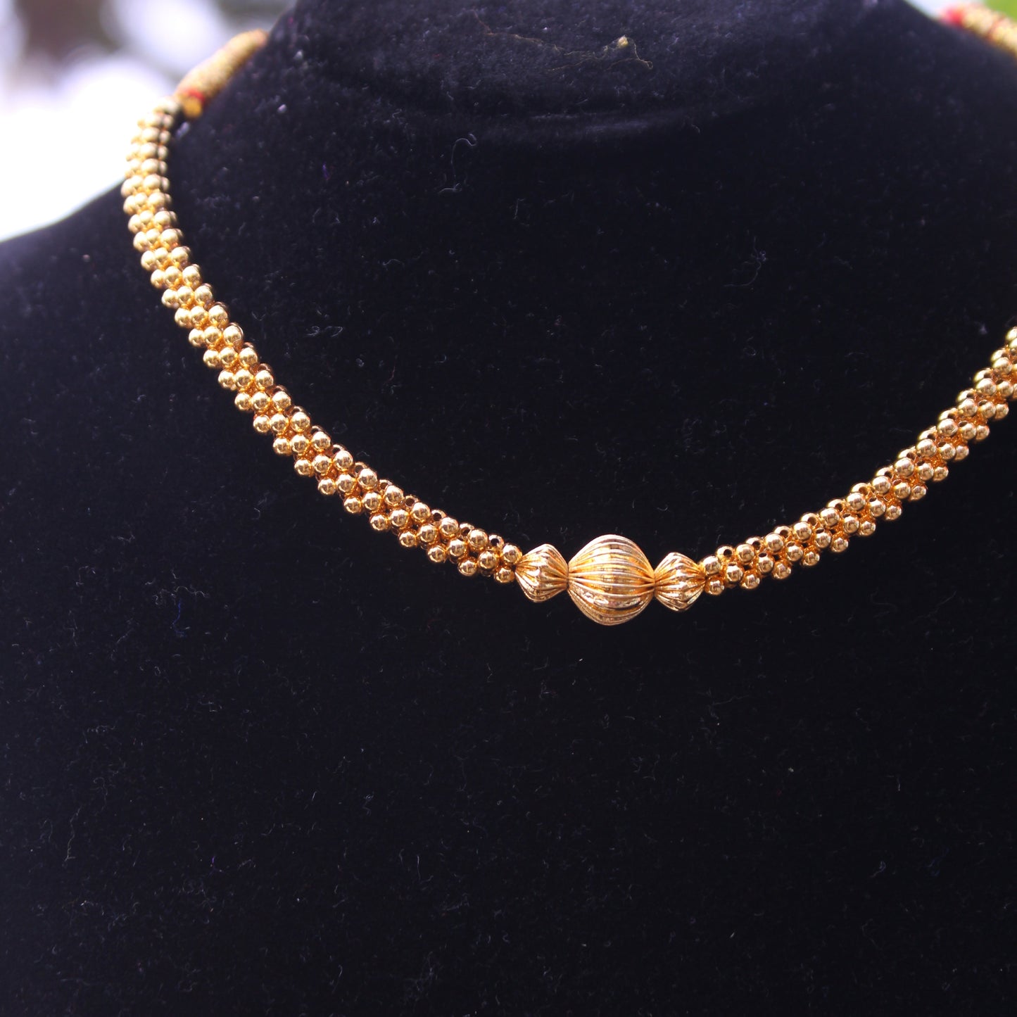 ठुशी जव मणी – Thushi Javmani pendant