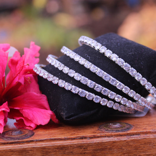 बांगड्या - AD Bangles (Set of 4)