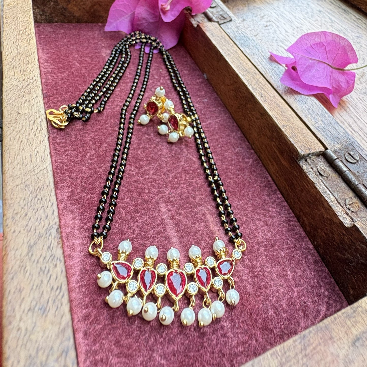 तन्मणी मंगळसूत्र  - Tanmani Mangalsutra (Ruby Pink)