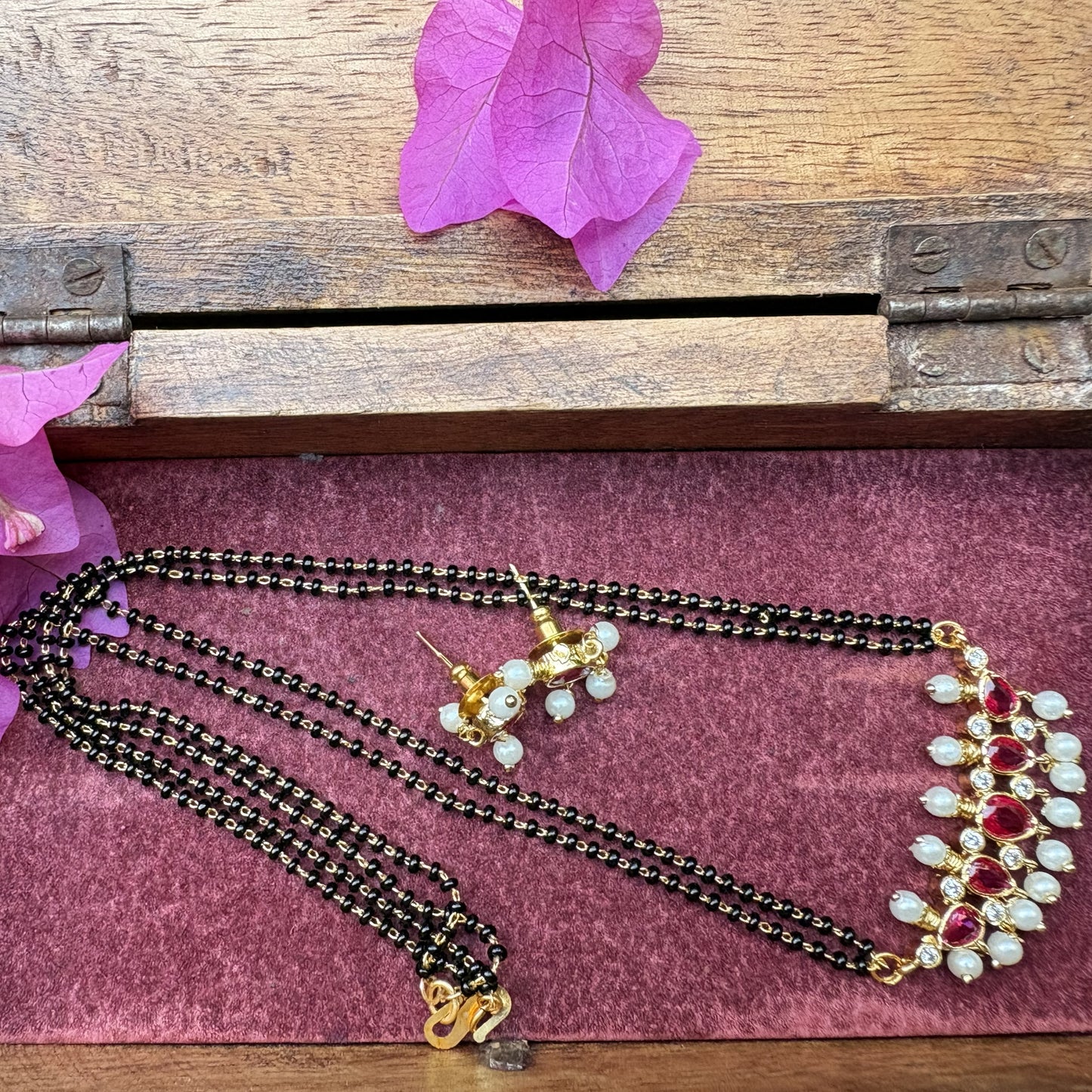 तन्मणी मंगळसूत्र  - Tanmani Mangalsutra (Ruby Pink)