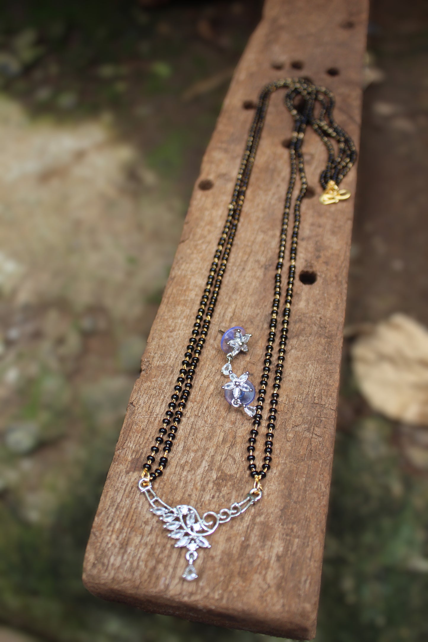 मंगळसूत्र  - Mohini Leaf Drop Mangalsutra