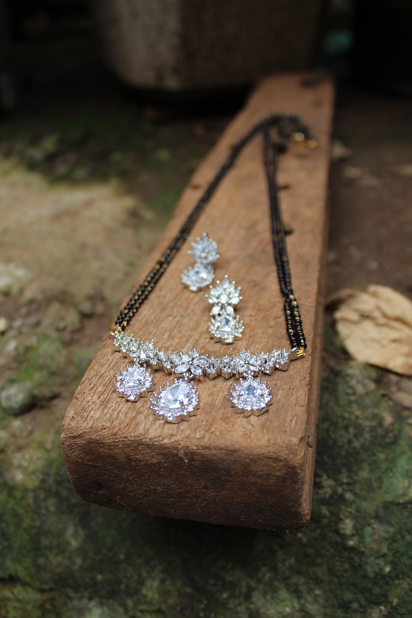 मंगळसूत्र  - Triveni Sparkle Mangalsutra