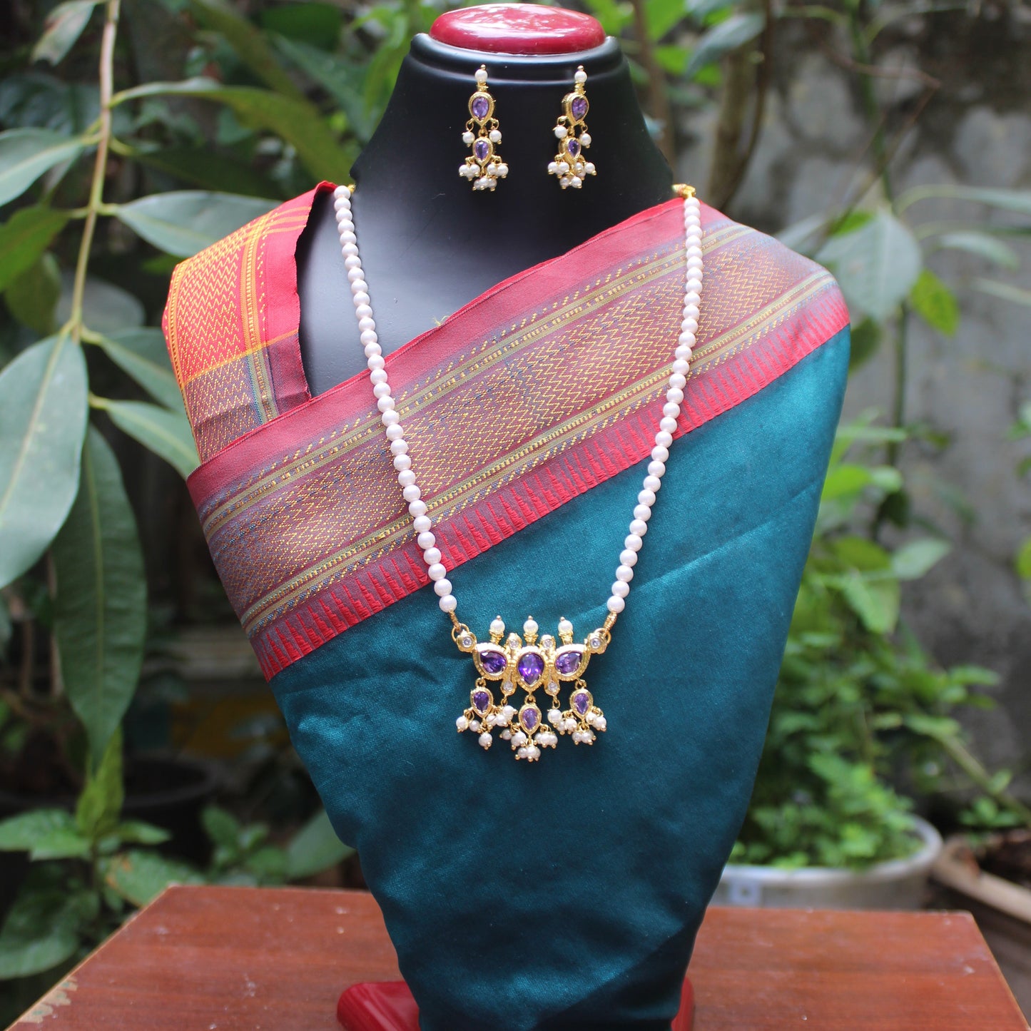 जांभळारत्न तन्मणी - Jambhalaratna Tanmani (3 Stones)