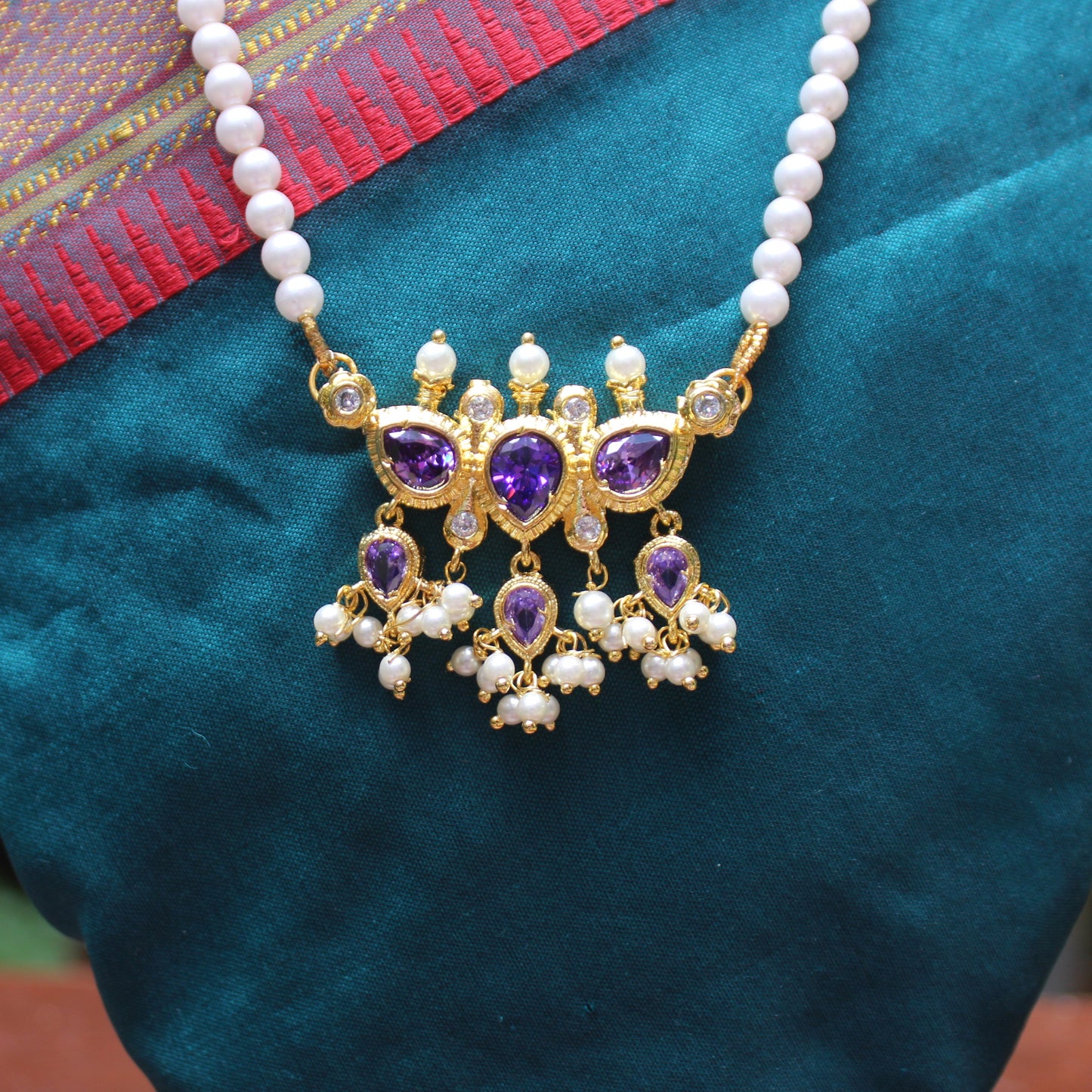 जांभळारत्न तन्मणी - Jambhalaratna Tanmani (3 Stones)