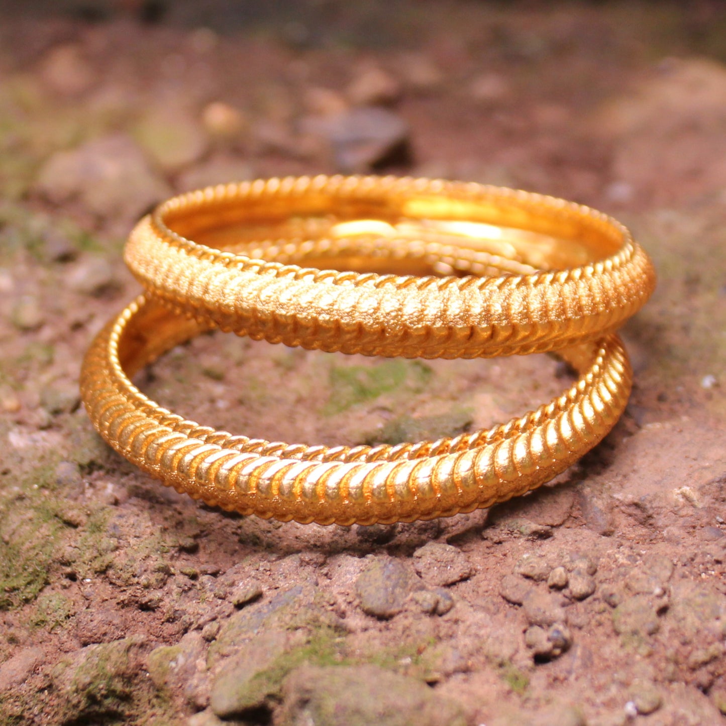 शिंदेशाही तोडे पोकळ  - Shindeshahi Tode Pokal (18K Gold Plating)