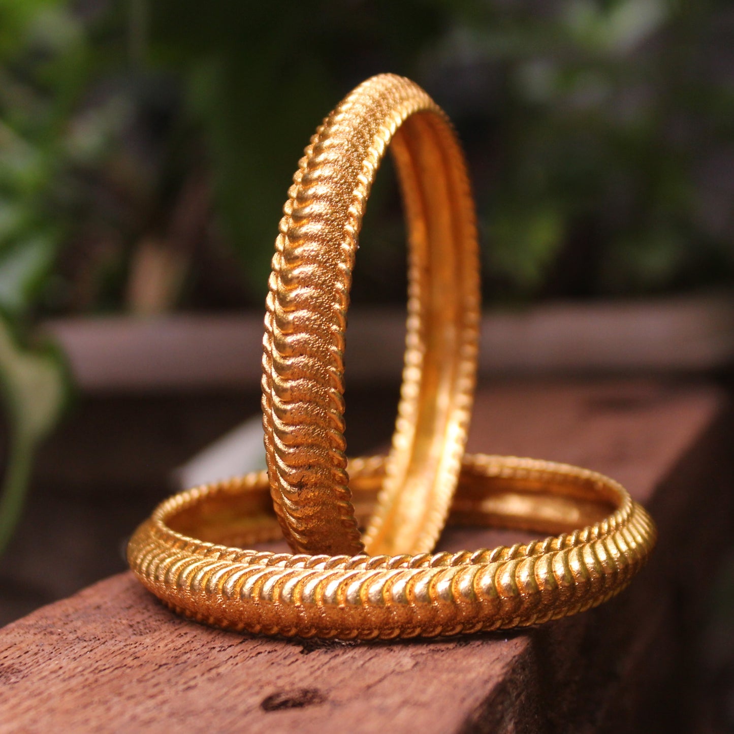 शिंदेशाही तोडे पोकळ  - Shindeshahi Tode Pokal (18K Gold Plating)