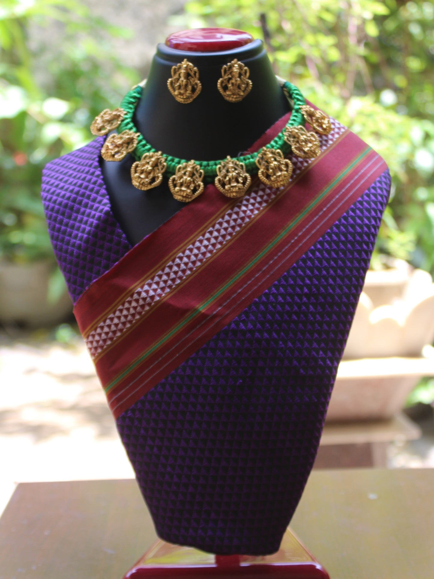 हिरवा धागा देवी चोकर - Devi Choker