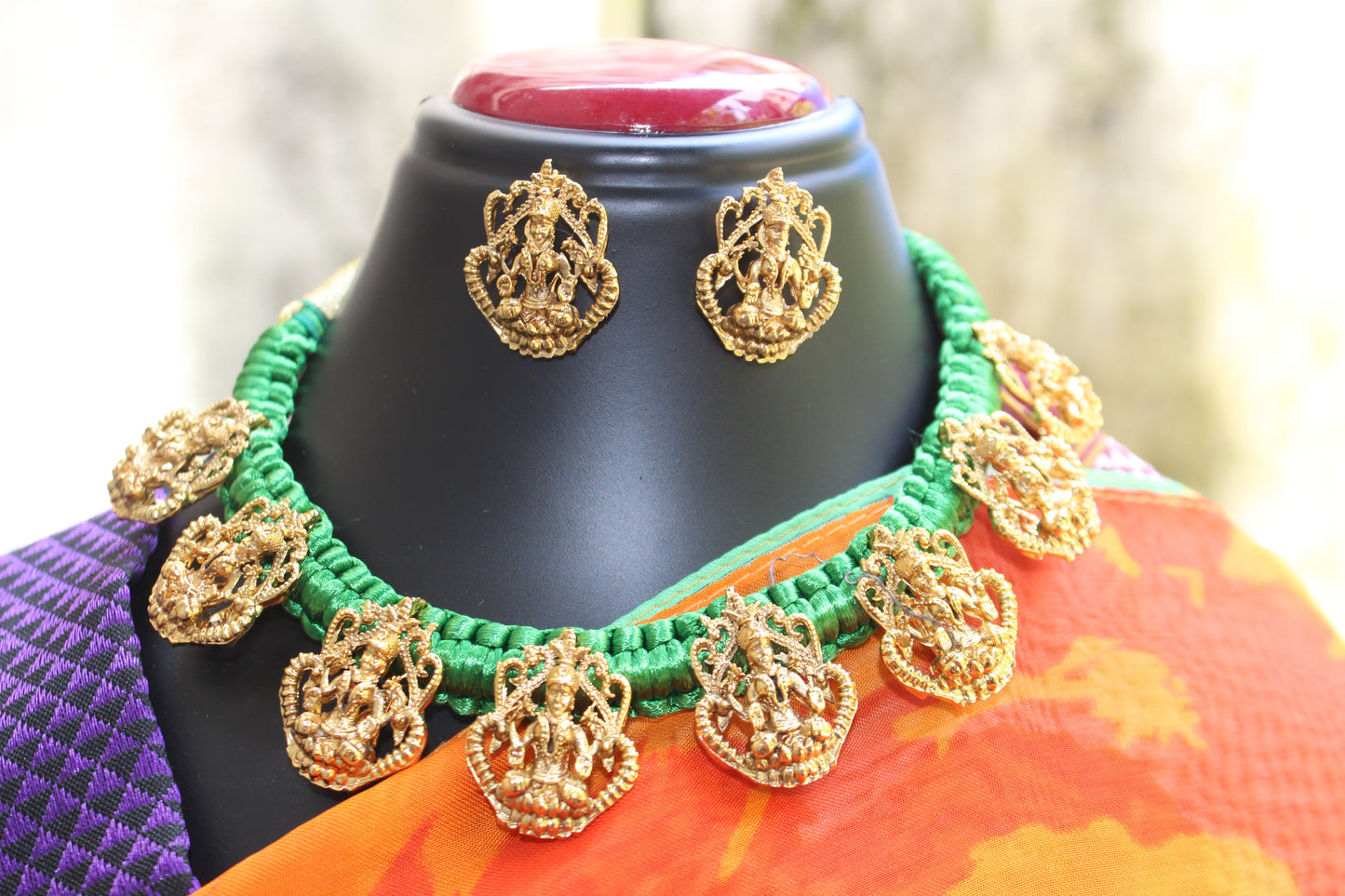 हिरवा धागा देवी चोकर - Devi Choker