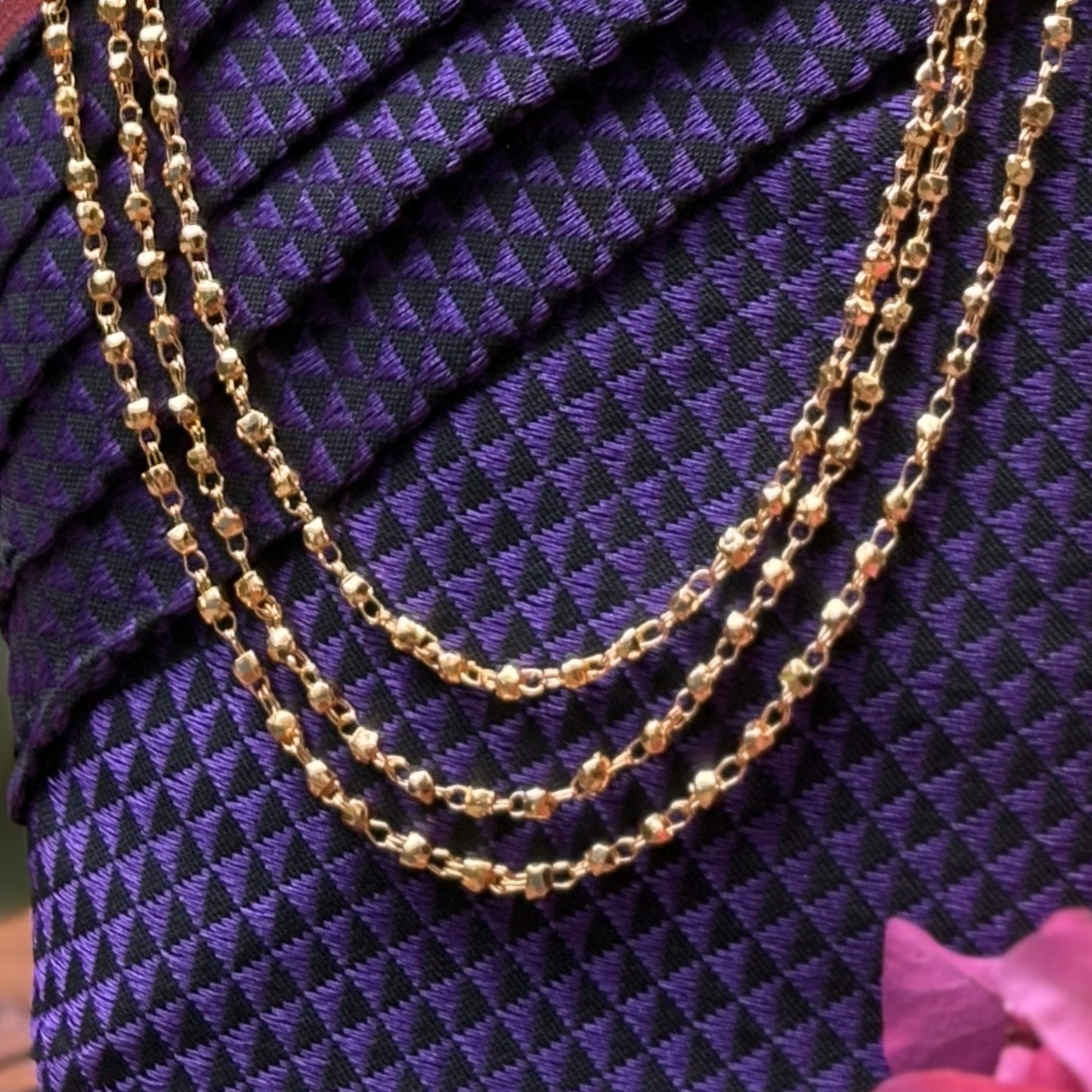 अष्टपैलू कंठी (तीन पदरी)- Ashtapailu Kanthi(Three Layered)