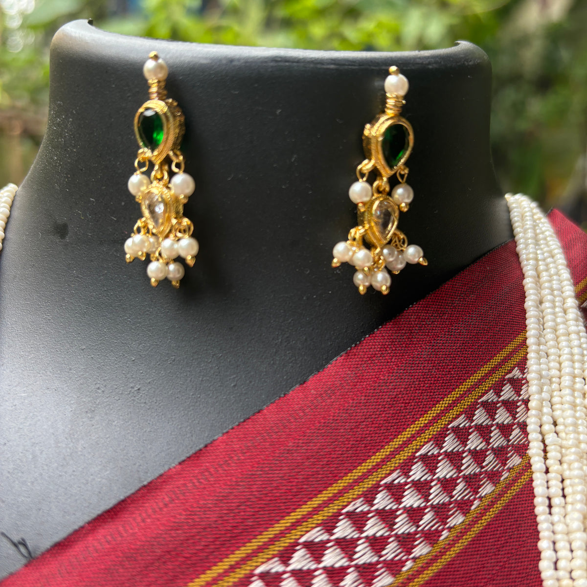 पाचू व श्वेतरत्न - Pachu-Shwetratna Tanmani (5 Stones)